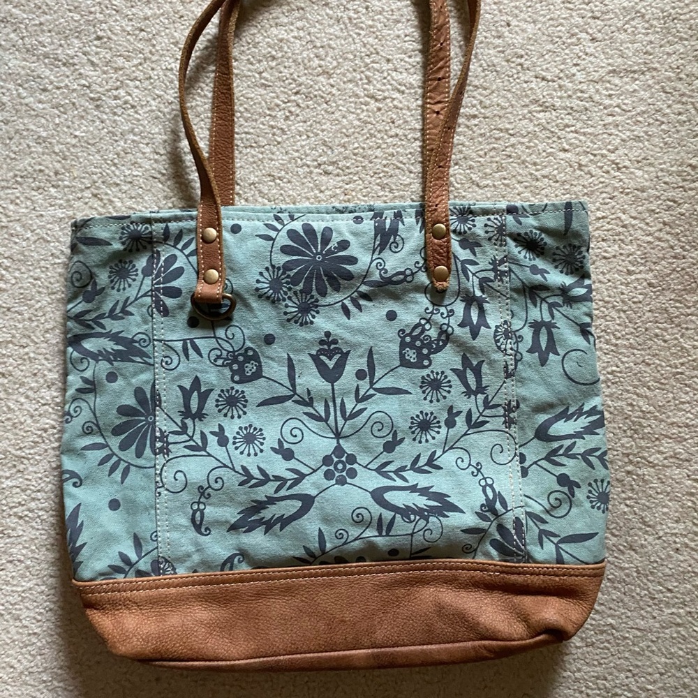 Myra Bag- shoulder bag/tote